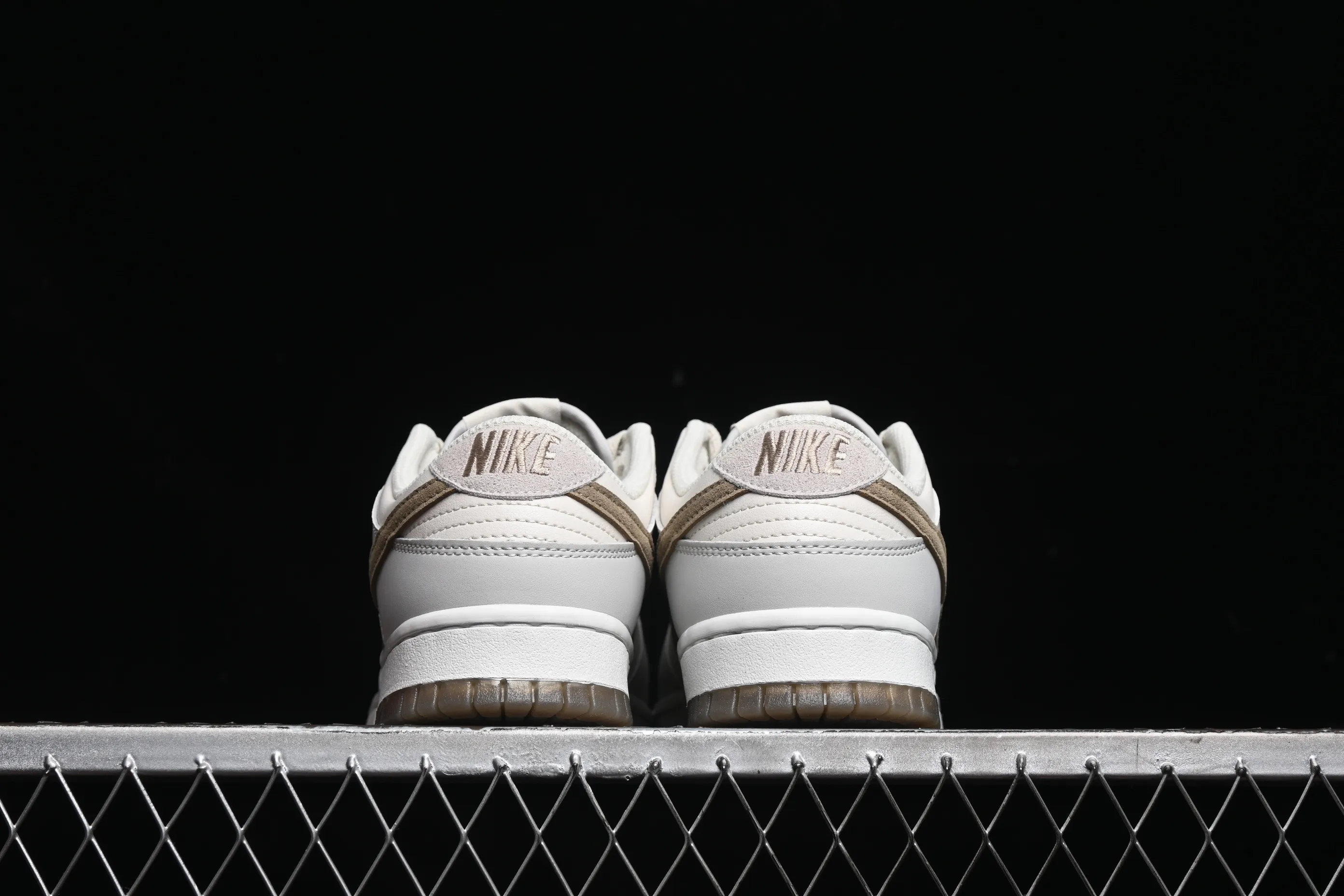 All categories Nk SB Dunk series Nk SB Dunk Low low-top sneakers K version Nk Dunk Low "Phantom/Khaki" light gray brown SB low-top casual sneakers FJ4188-001